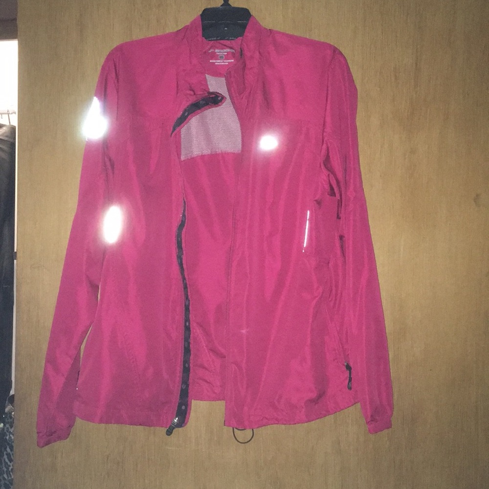 Brooks women’s windbreaker